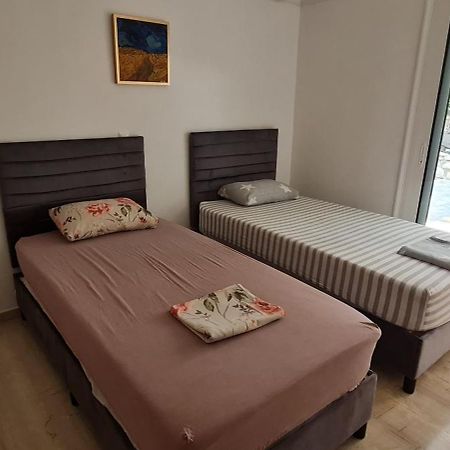 Gerys House Apartment Nikiana Luaran gambar