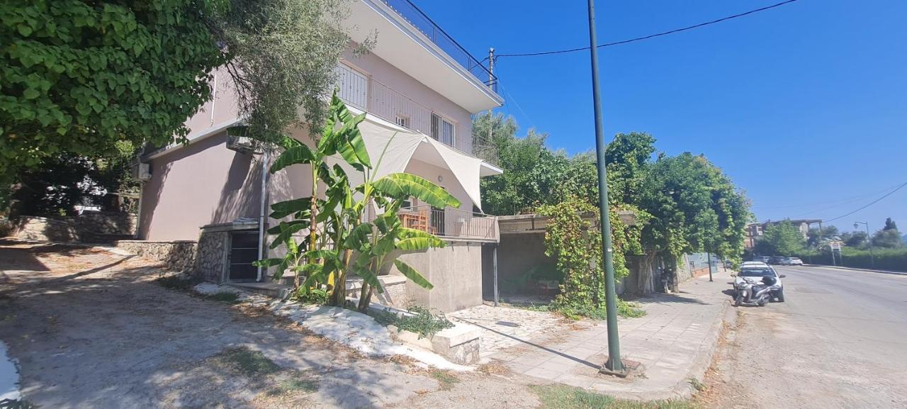 Gerys House Apartment Nikiana Luaran gambar